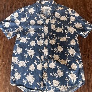 Hawaiian Button up